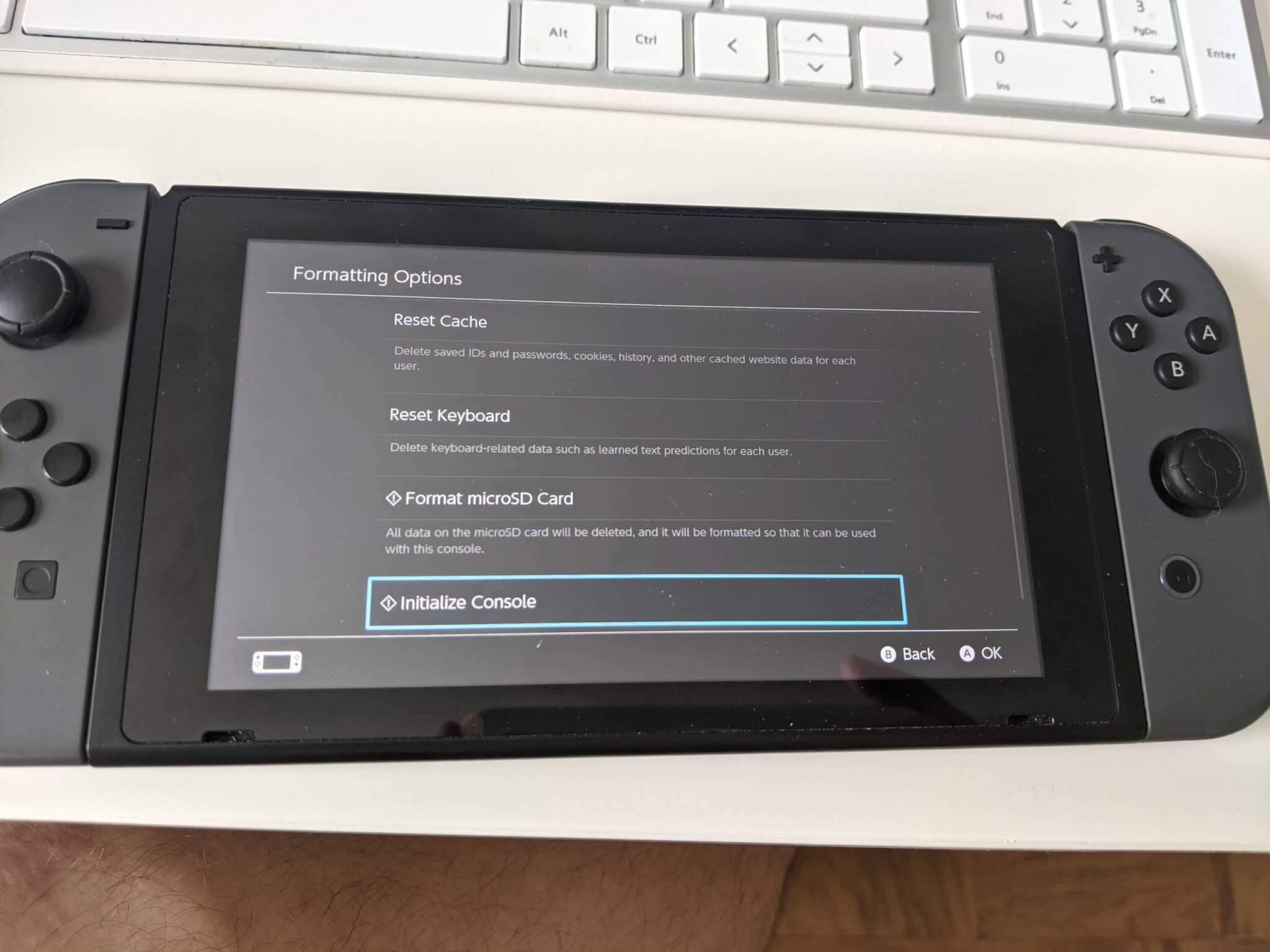 how to reformat the nintendo switch and delete everything